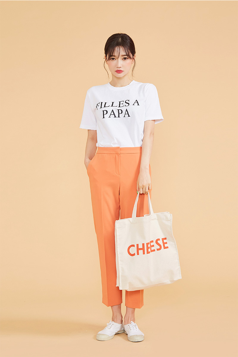 最新韓版服裝，時(shí)尚潮流的背景、影響與地位分析