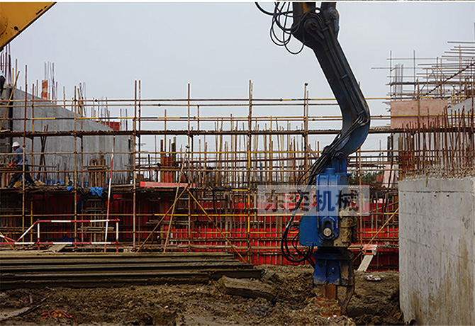 最新打樁工人招聘，行業(yè)現(xiàn)狀透視與各方觀點(diǎn)探討，個(gè)人立場(chǎng)表達(dá)