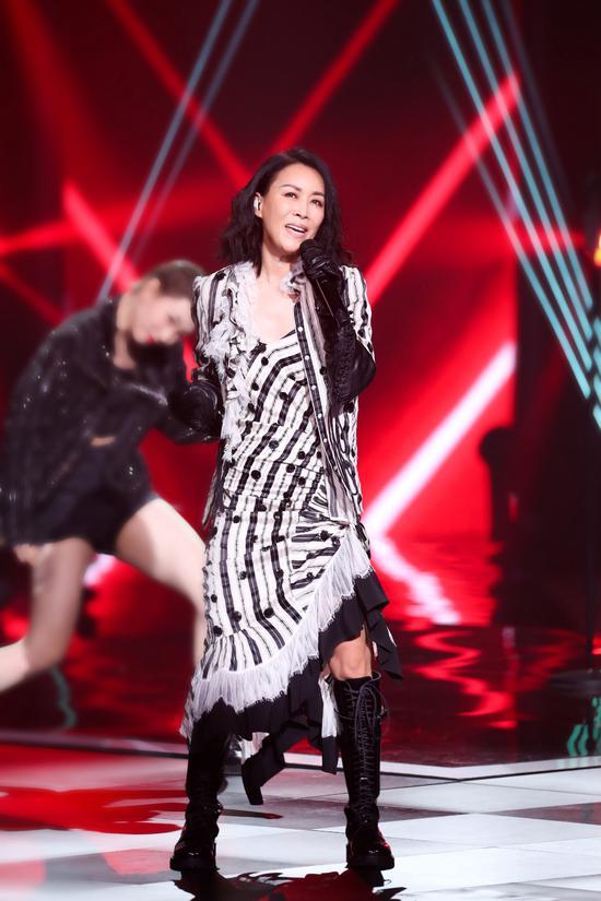 那英新歌，學習之旅的自信旋律，變化中的成就與旋律