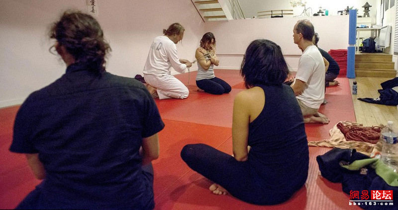 繩虐網(wǎng)網(wǎng)最新動態(tài)，變化中的學習之旅，自信與成就感的源泉