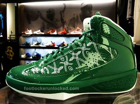 揭秘籃球傳奇雷阿倫的裝備升級之路，最新戰(zhàn)靴亮相！