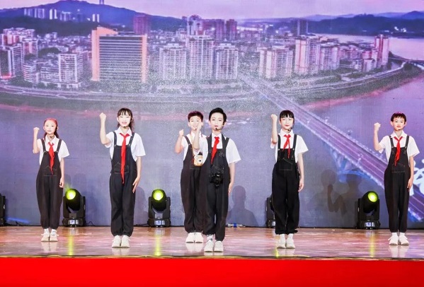 文化與時尚交融，最新廣場舞曲引領2024風尚