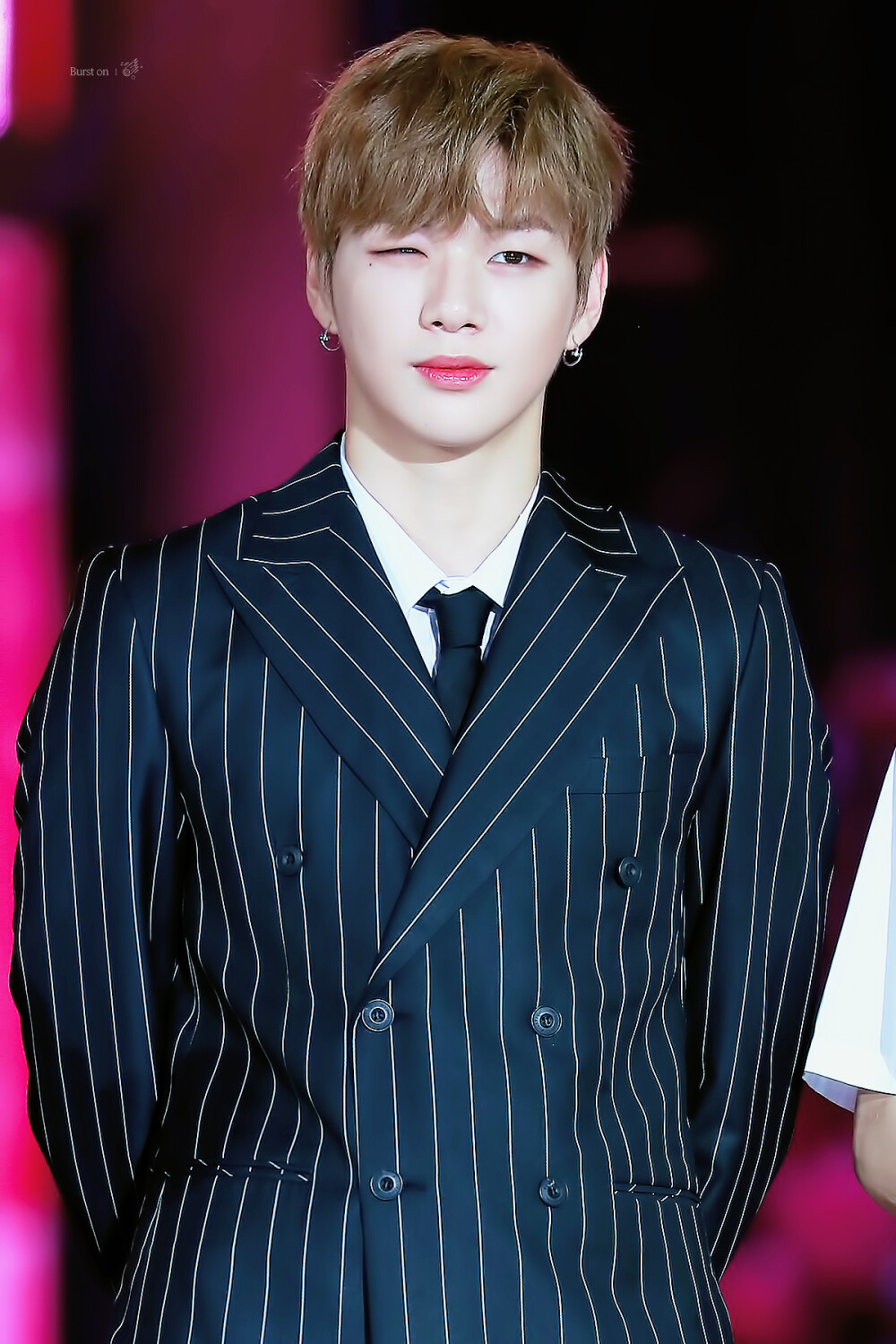 姜丹尼爾最新綜藝節(jié)目，自然美景的治愈之旅探索