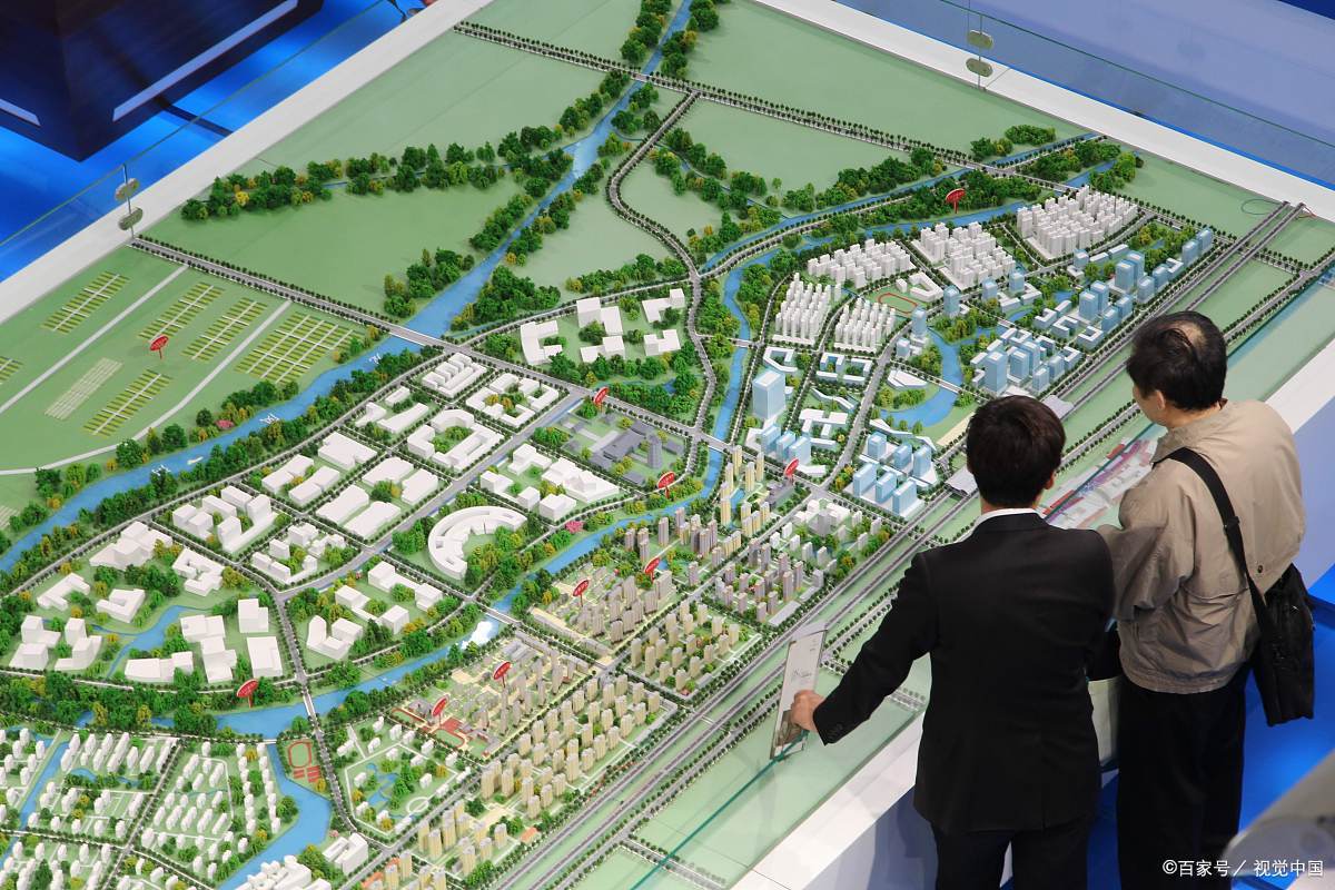 明覺2024最新規(guī)劃，家的溫馨與友情紐帶，未來生活的奇妙展望