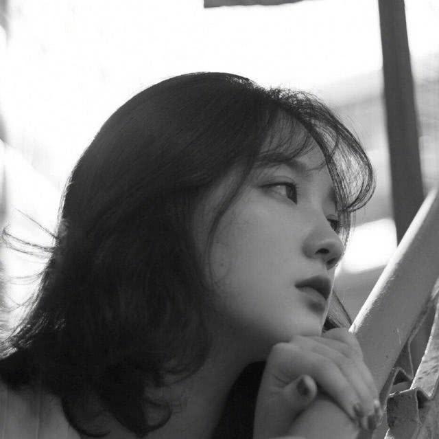 最新潮流前線，展現(xiàn)獨(dú)特個(gè)性的時(shí)尚風(fēng)采！