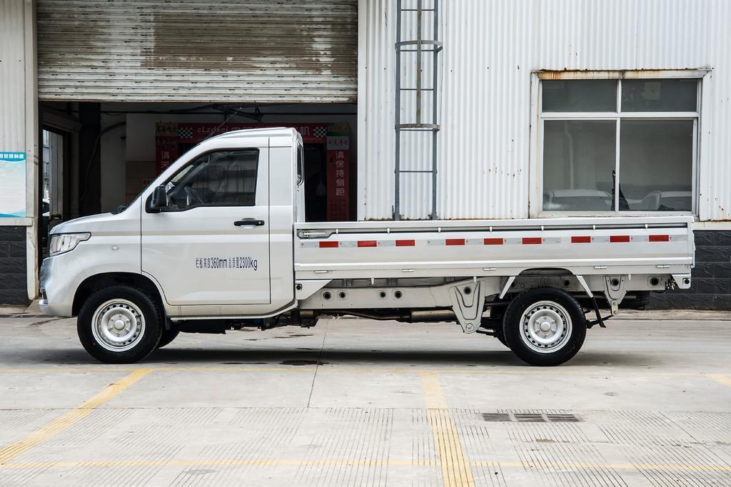 微卡拉貨最新規(guī)定，塑造貨運(yùn)行業(yè)新格局的關(guān)鍵力量