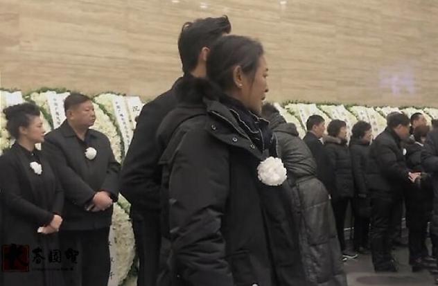 趙忠祥最新消息，科技巨頭引領(lǐng)潮流，全新高科技產(chǎn)品亮相舞臺(tái)