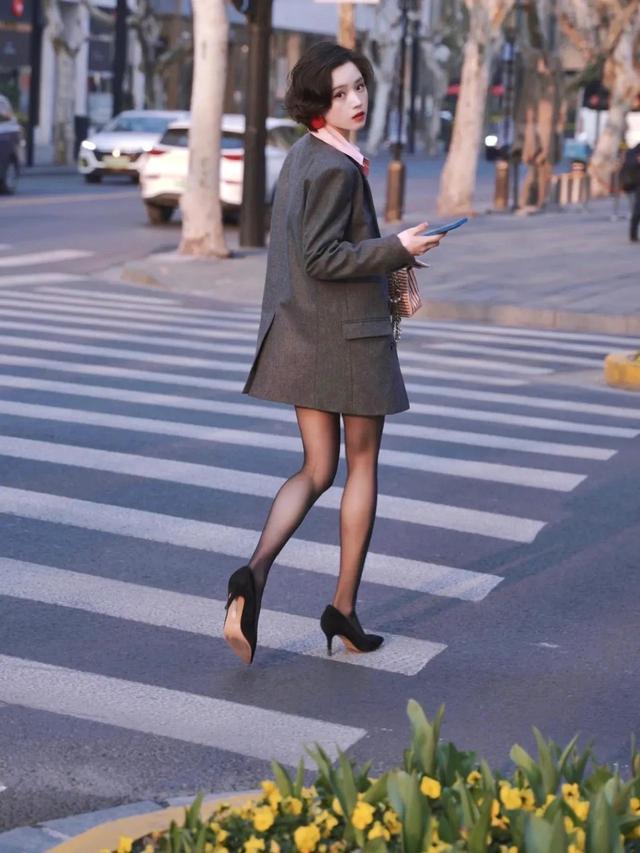 警惕非法色情內容，遠離辣文絲襪誘惑，尋找健康娛樂方式