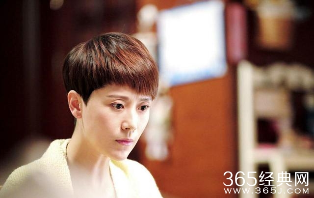 娛樂(lè)圈之女王在上，璀璨星途下的榮耀篇章（最新章節(jié)）