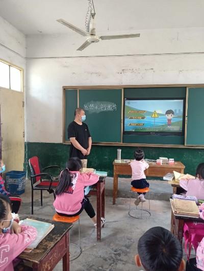 唐河貼吧最新交通事故深度分析與觀點闡述，事故原因及影響探討