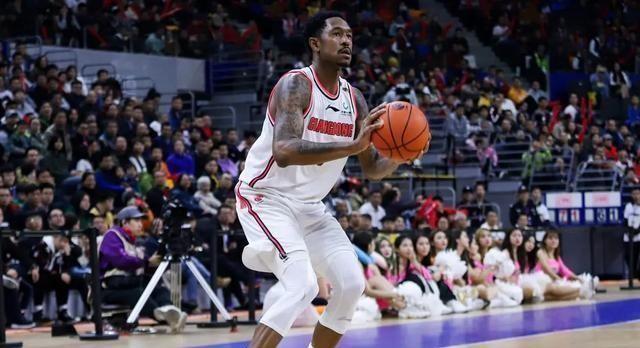 廣東籃球強(qiáng)隊(duì)注入全新力量，揭曉最新外援加盟消息