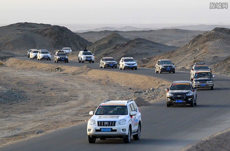 自駕游最新趨勢(shì)，車(chē)輪上的自信與成長(zhǎng)之旅