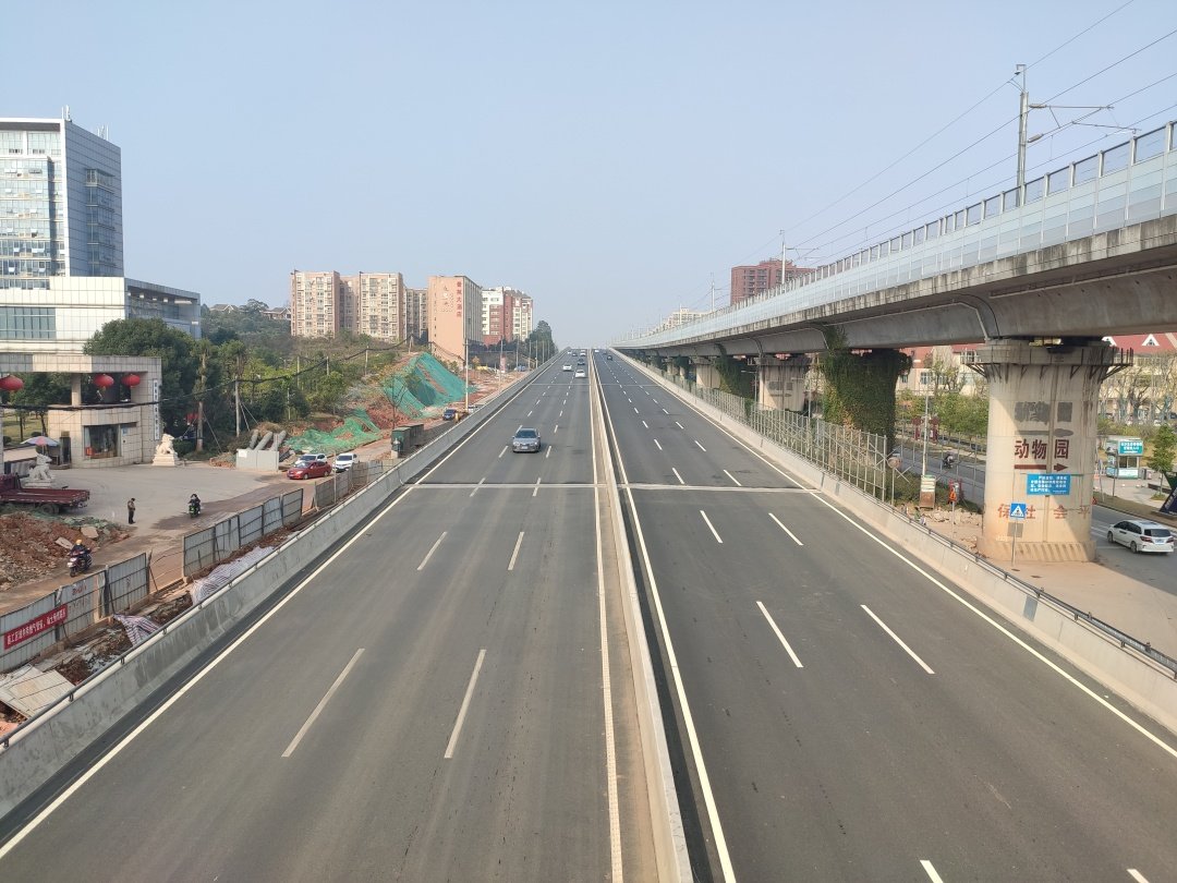 芙蓉路最新時(shí)尚潮流地標(biāo)，綻放的潮流新寵！