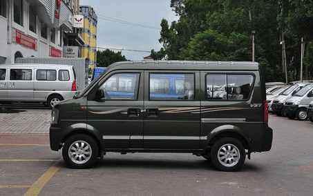 最新五菱越野，突破傳統(tǒng)還是市場(chǎng)挑戰(zhàn)的挑戰(zhàn)者？