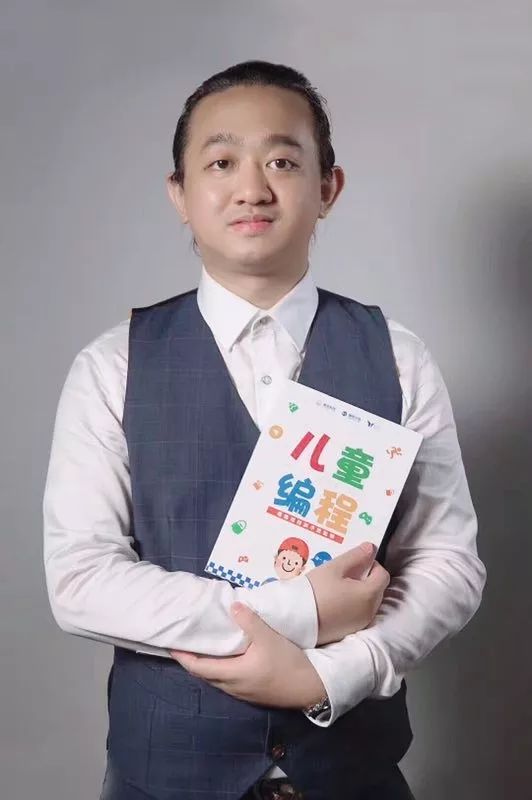 葉正喬最新,葉正喬最新動(dòng)態(tài)????，帶你領(lǐng)略不一樣的風(fēng)采！