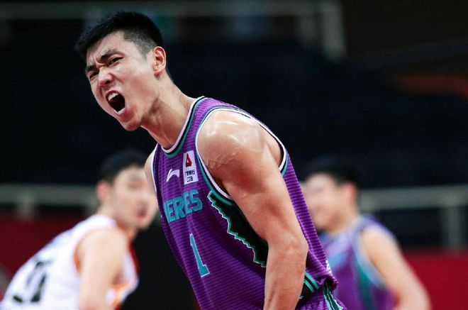 高詩巖最新動(dòng)態(tài)，籃球新星閃耀賽場，影響力持續(xù)擴(kuò)大