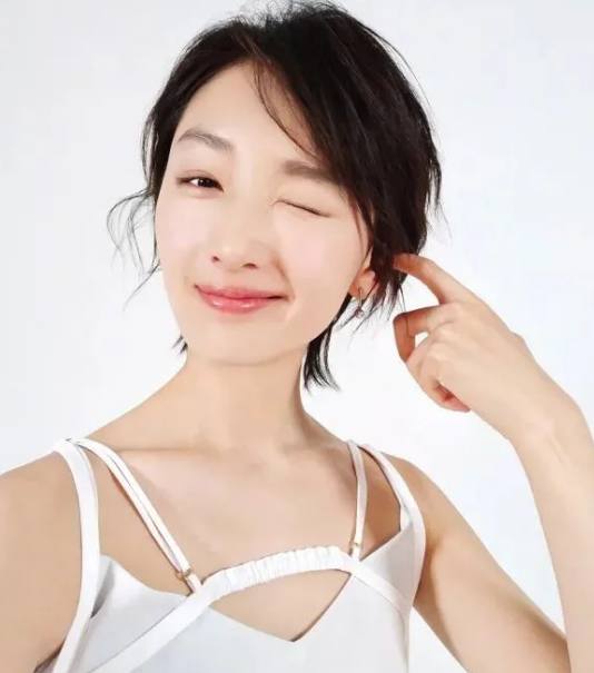 多元審美時(shí)代下的獨(dú)特魅力，小眼睛明星的魅力風(fēng)采