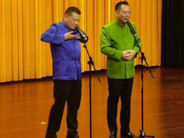 滑稽演員徐磊的老公，舞臺(tái)背后的靈魂伴侶