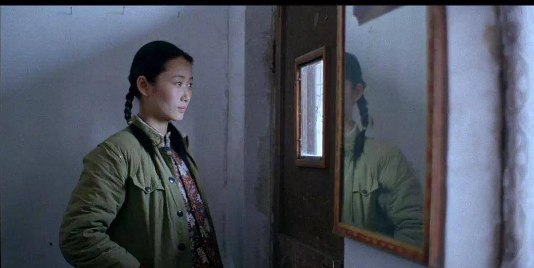 演員任逍遙，舞臺(tái)與銀幕的魅力人生探索