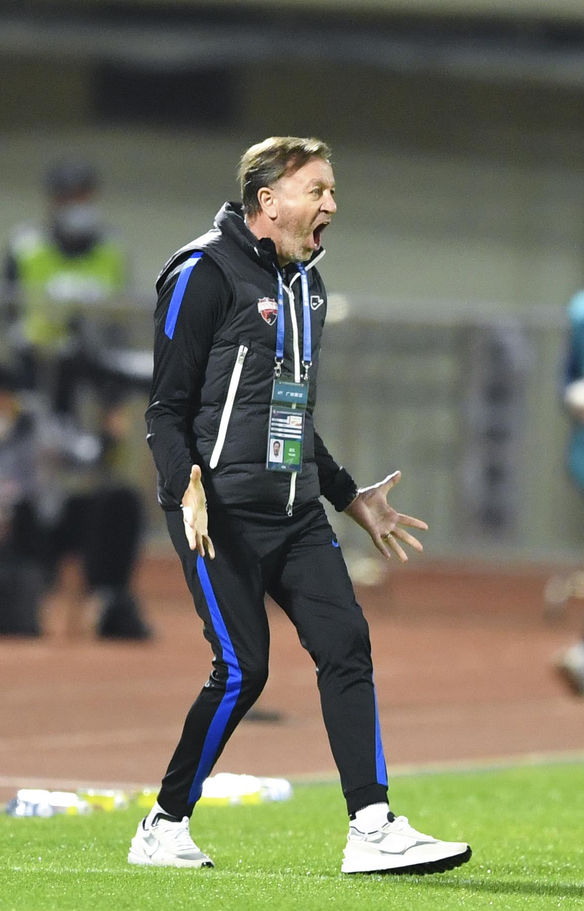 深圳隊(duì)比賽，變化、自信與成就的力量展現(xiàn)賽場風(fēng)采