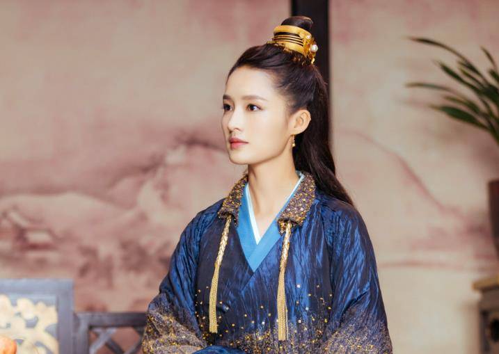 演員李齡，與自然美景的邂逅與內(nèi)心寧靜之旅