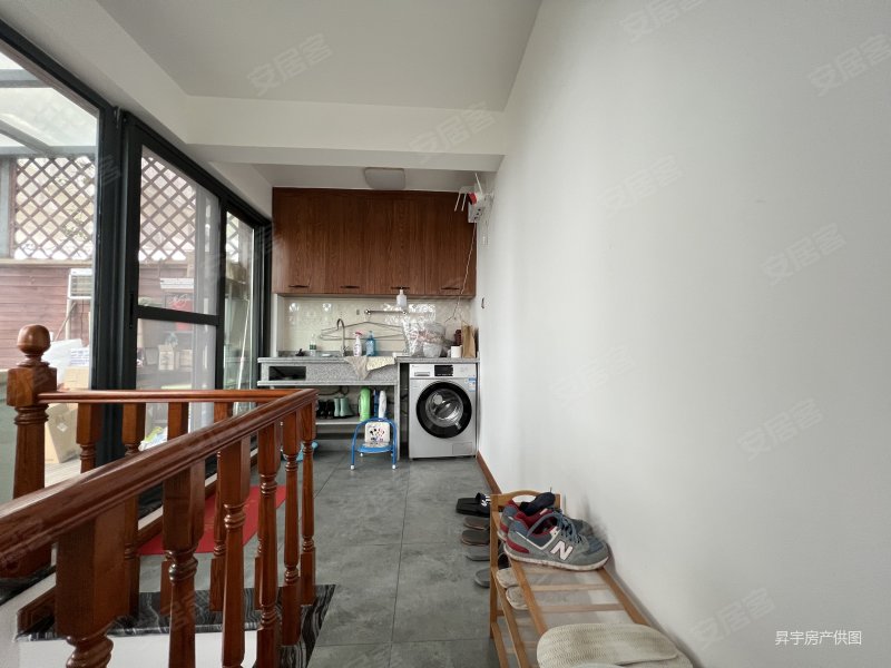 彩疊灣商鋪?zhàn)钚聝r(jià)格獲取指南及市場行情分析