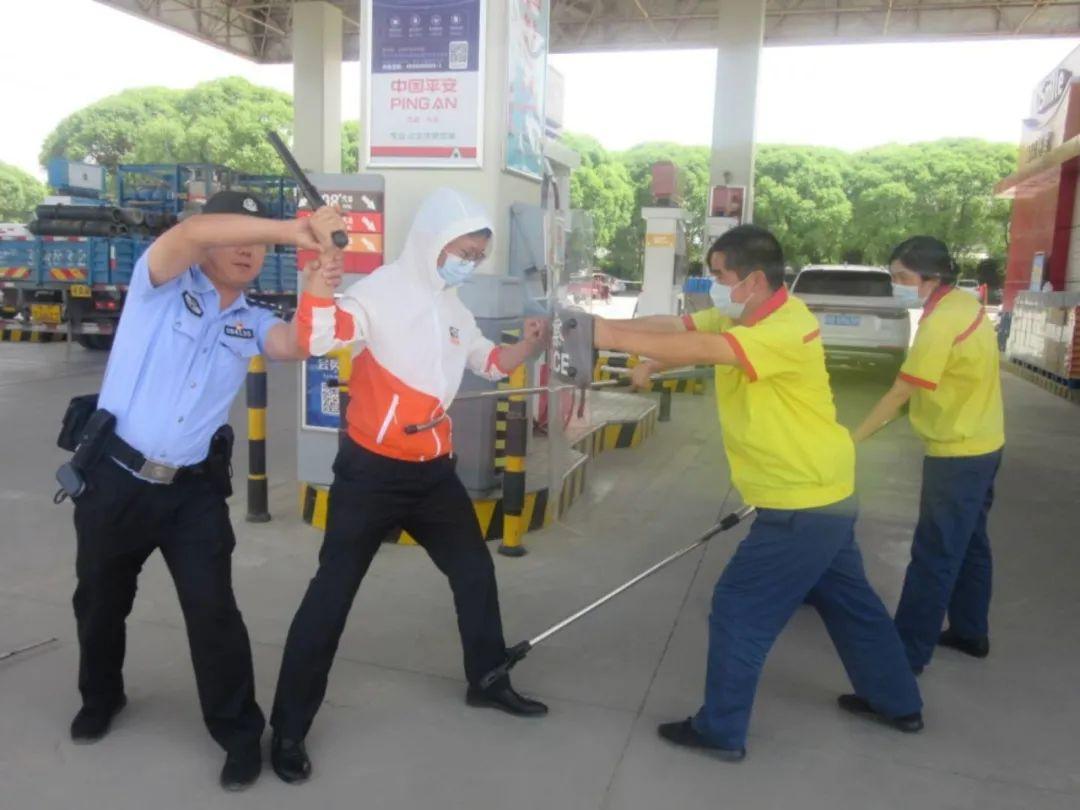 最新警用刀具，科技之光，守護安全的力量，展現(xiàn)尖端科技的力量