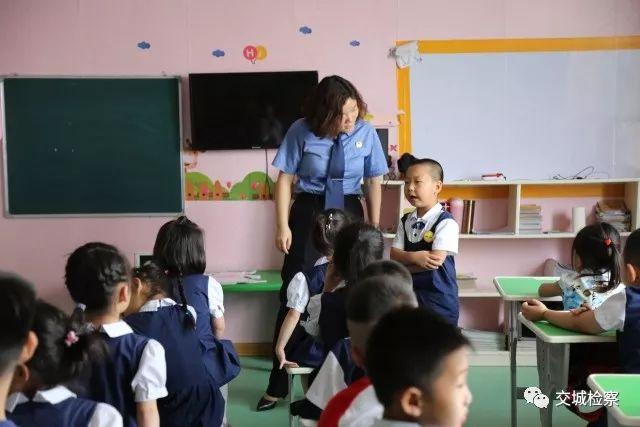 最新東方時事解讀，自然美景背后的探索之旅