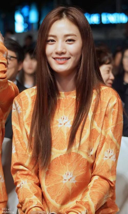 韓國女明星的心靈之旅，自然美景探尋與內(nèi)心平靜的追尋