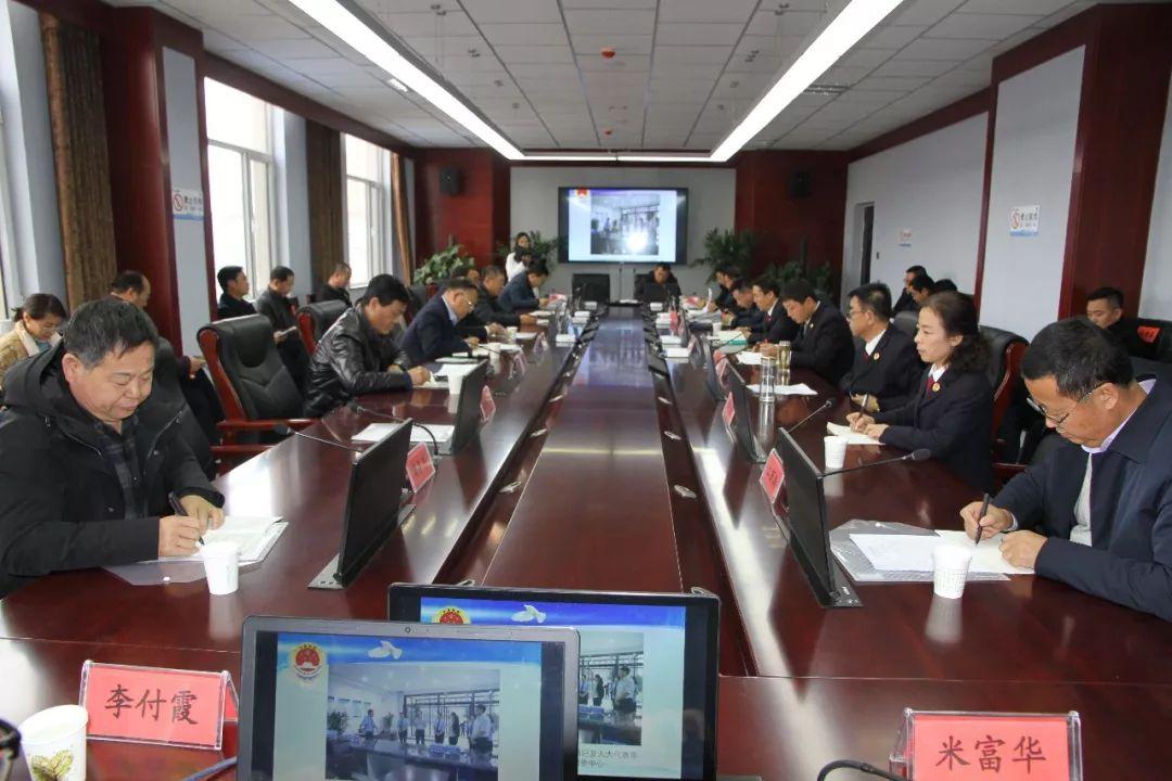 廢品回收新趨勢(shì)，小巷中的綠色奇遇之旅