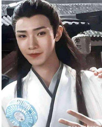 探尋舞臺與銀幕背后的藝術(shù)之旅，演員視鏡深度解析