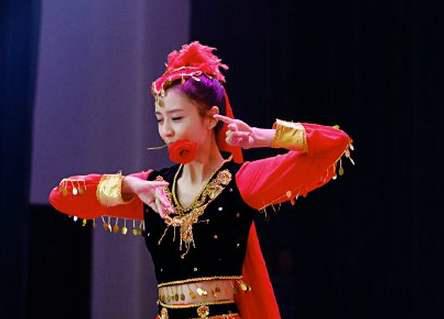 跳舞的明星，多維度的藝術展現(xiàn)力