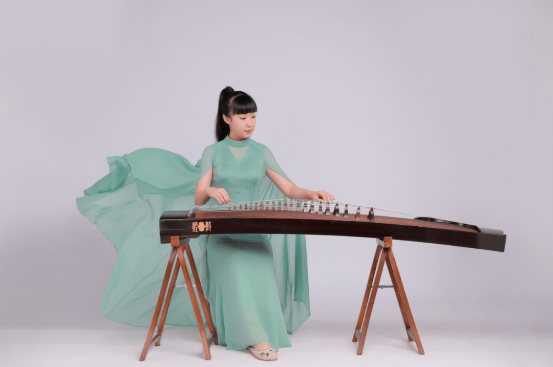 古箏明星，探尋自然美景之旅，尋找內(nèi)心的平和寧靜