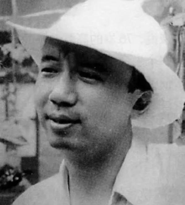 老演員李丁與小巷深處的獨(dú)特故事