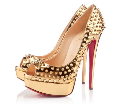 最新鞋業(yè)加盟資訊大揭秘，加盟趨勢(shì)、熱門品牌一網(wǎng)打盡！