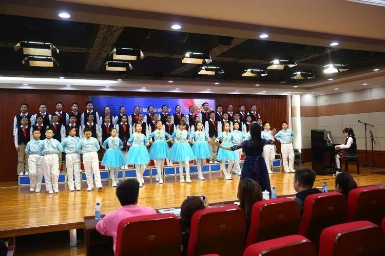 科技與藝術(shù)融合之作，智能合唱助手推薦適合合唱比賽的歌曲