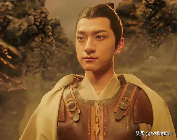 最新搞笑丑男大盤點(diǎn)，日常笑料背后的真摯友情故事