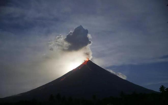 富士山火山動(dòng)態(tài)更新，追尋內(nèi)心平靜的旅行之旅
