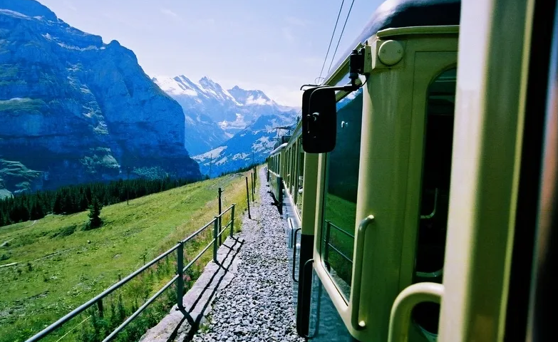 成都至哈爾濱機(jī)票價(jià)格查詢