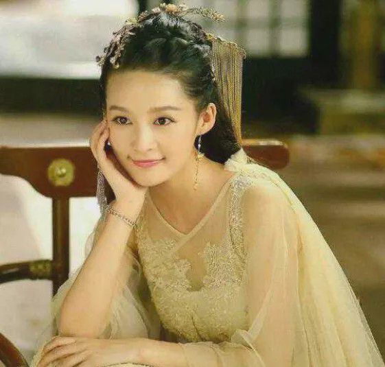 荊小八在楚喬傳中的熱血演繹，傳奇演員展現(xiàn)角色魅力！