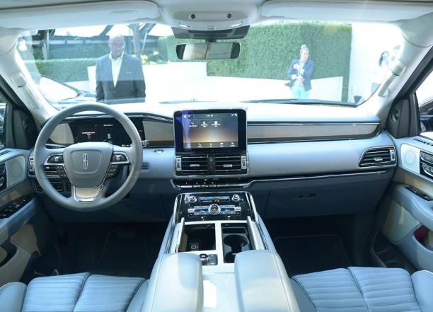 現(xiàn)代木紋門款式推薦，選購(gòu)、安裝指南與流行趨勢(shì)解析