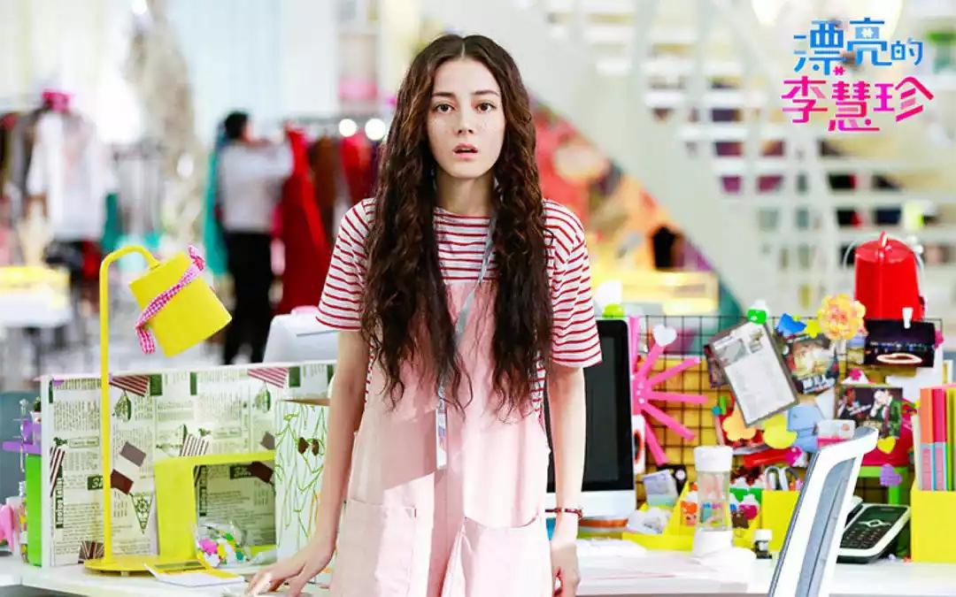 江姓演員，演藝之路的閃耀之星