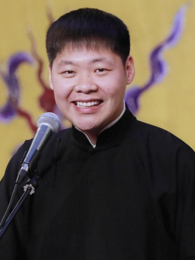 相聲演員鶴，傳承與創(chuàng)新的藝術(shù)人生之旅