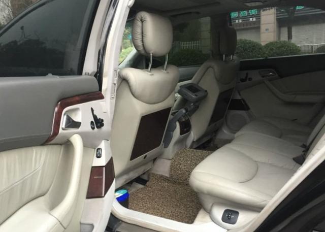 豪華與科技的完美融合，最新款大奔重磅登場