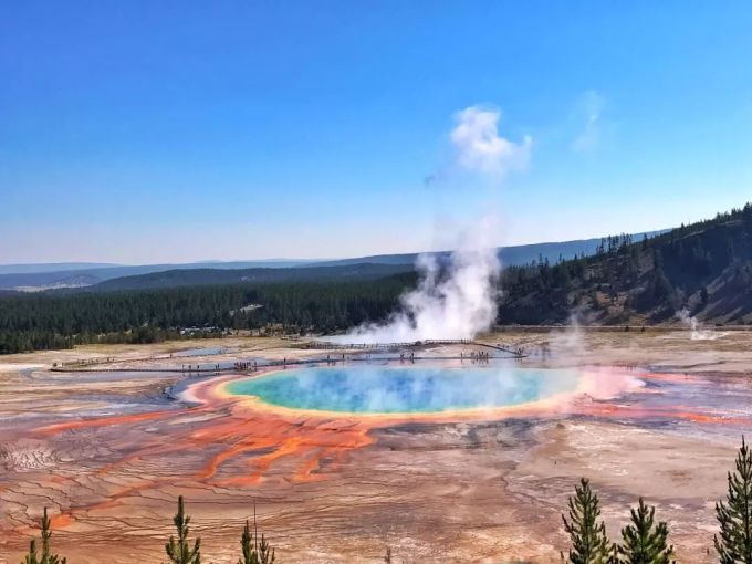 黃石公園最新動態(tài)，時(shí)代印記與自然瑰寶的交融展現(xiàn)