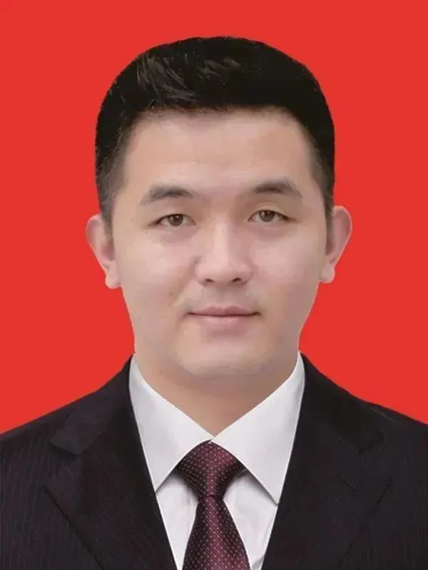 四川干部任前公示，探索小巷中的獨(dú)特風(fēng)味小店之旅