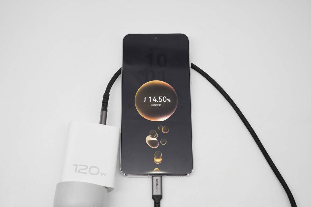 最新快充技術(shù)革新引領(lǐng)未來能源革命，極速充電體驗(yàn)開啟新篇章