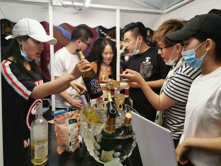 捕魚達人2最新版，小巷神秘寶藏探索與特色小店奇妙之旅