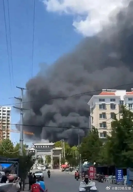 煙臺(tái)大火最新動(dòng)態(tài)，力量與希望的展現(xiàn)——變化中的自信與成就感