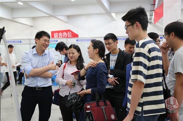 農尚環(huán)境最新動態(tài)及關注與學習農環(huán)境知識與技能的步驟指南